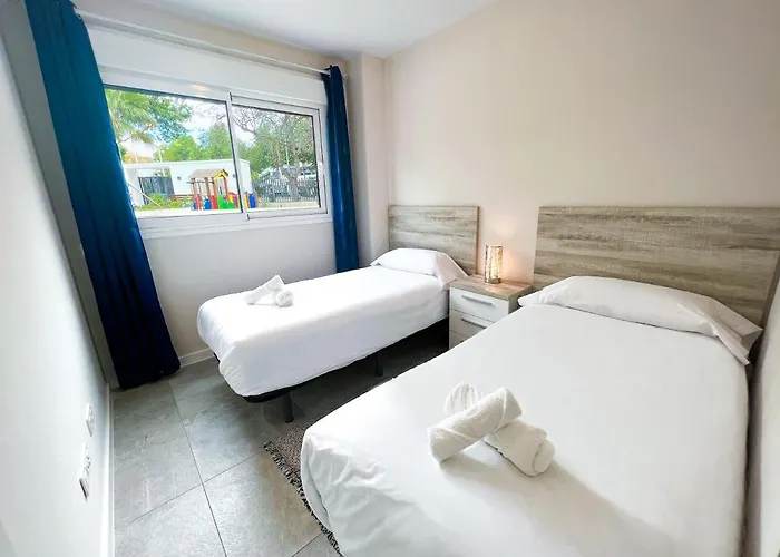 Apartament In Center With Private Parking