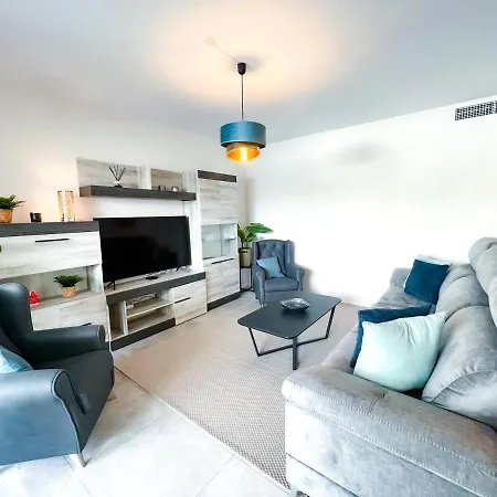 In Center With Private Parking * Marbella