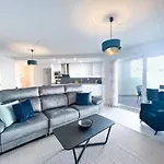 Apartmán In Center With Private Parking