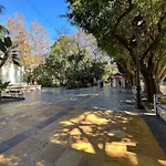 In Center With Private Parking Apartmán