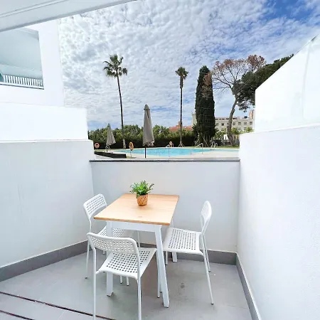 In Center With Private Parking Διαμέρισμα *