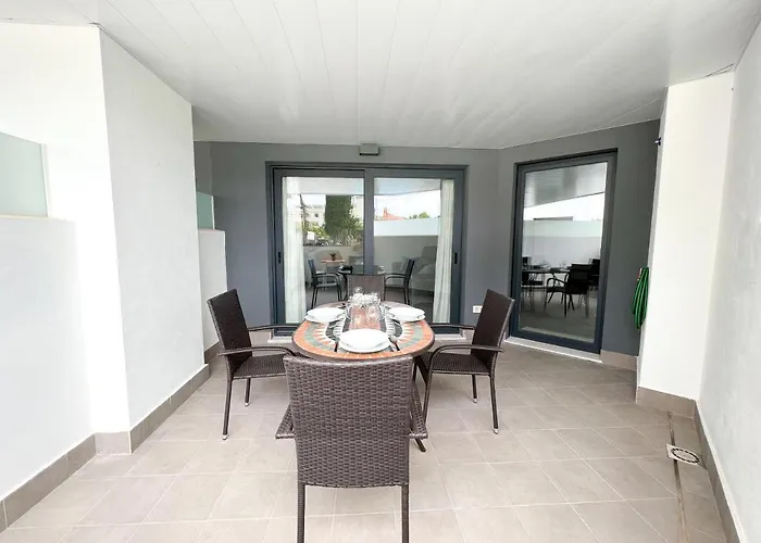 In Center With Private Parking * Marbella