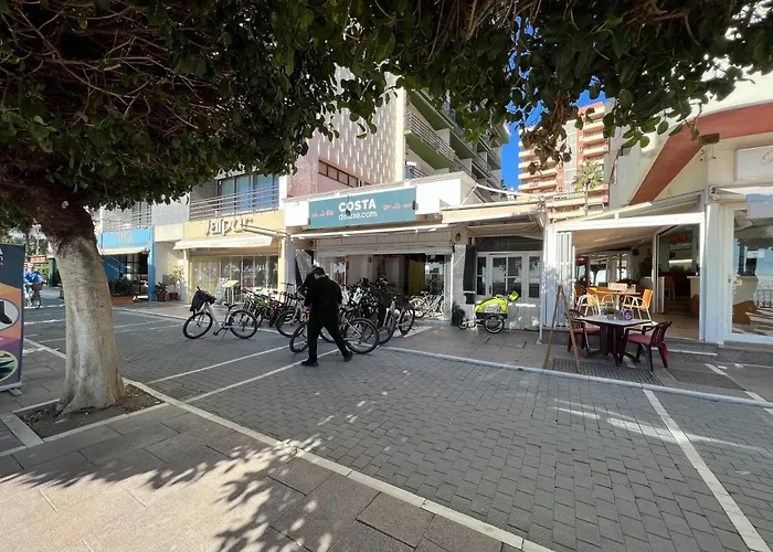 アパート In Center With Private Parking