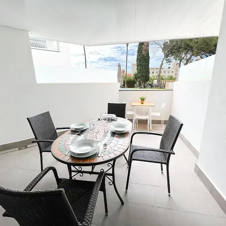 Apartment In Center With Private Parking Marbella