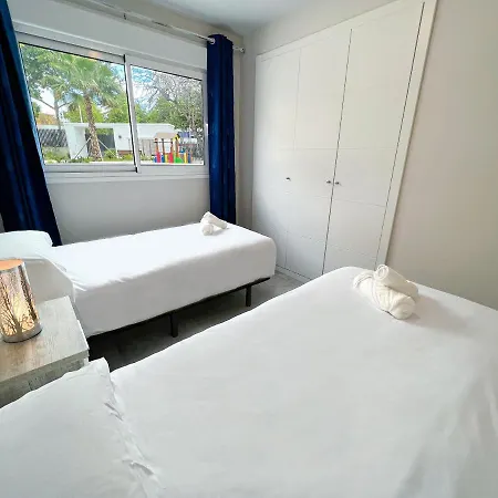 In Center With Private Parking Apartment *