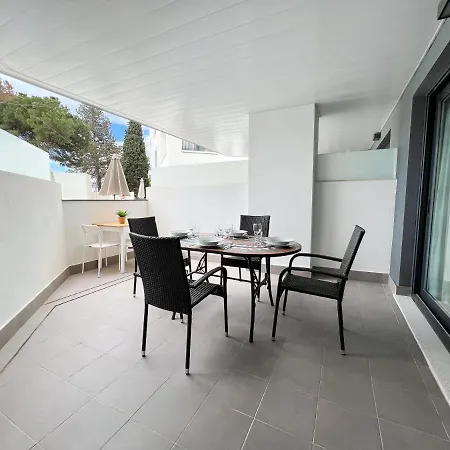 In Center With Private Parking Apartment Marbella