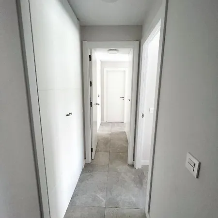 In Center With Private Parking Apartamento