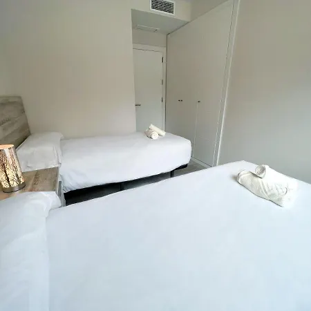 In Center With Private Parking Marbella