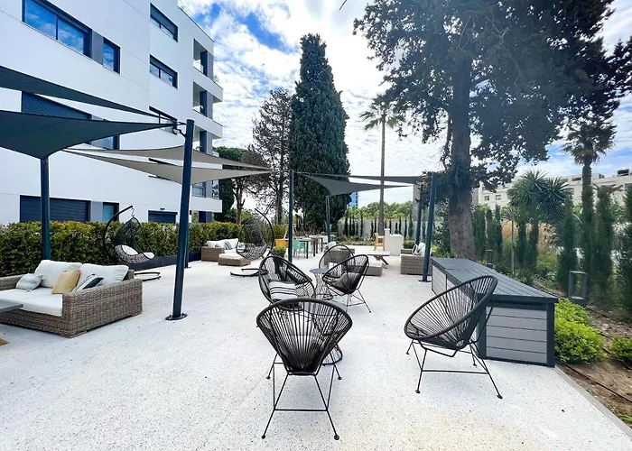 In Center With Private Parking Apartment