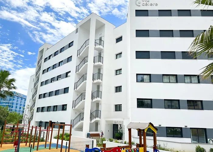 Apartment In Center With Private Parking Marbella