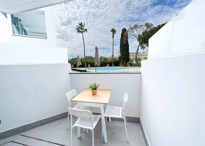 In Center With Private Parking Apartment *
